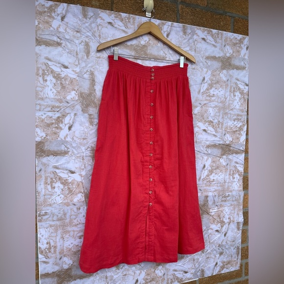Mille resort and travel coral smocked waist button front midi skirt size medium - Picture 3 of 11